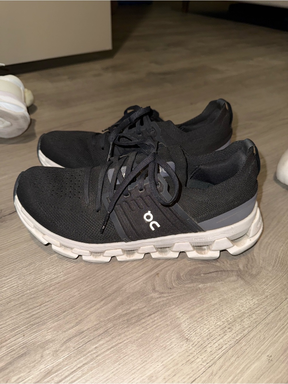 On Running Cloud Black Women’s Running Shoes